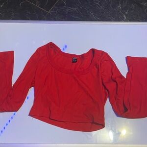 Cute barely worn long sleeve crop top size:M